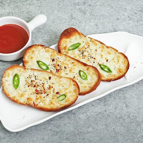 Garlic Bread (Cheese) at Tulsi Foods